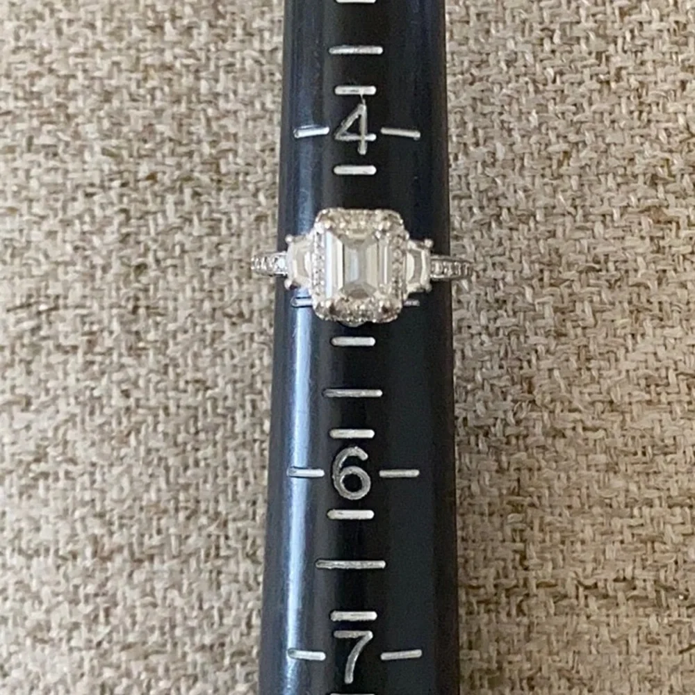 🪞 TACORI Diamond Engagement wedding Emerald Cut 18k Gold Ring - Picture 3 of 17